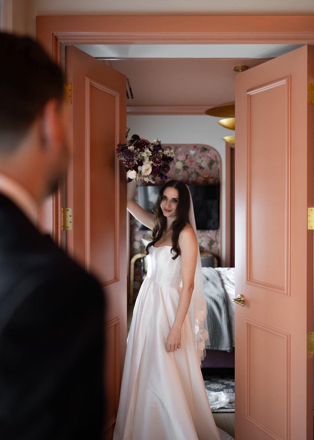 carousel-hero-element image-10